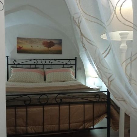 Appartement Il Nido Della Calandra à Tuglie Extérieur photo